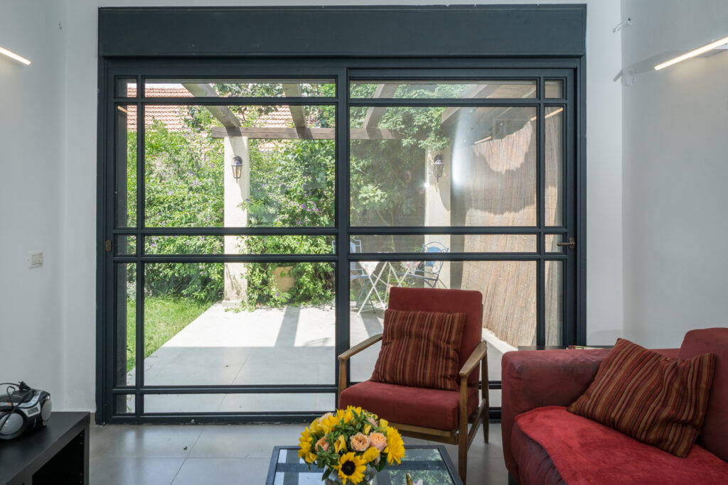 דירת גן יפהפייה בשכונת נווה אפק בראש העין