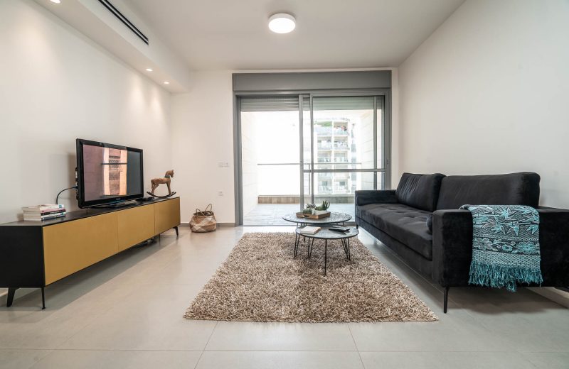 למכירה דירת 4 חדרים מיוחדת במינה בפסגות אפק בראש העין