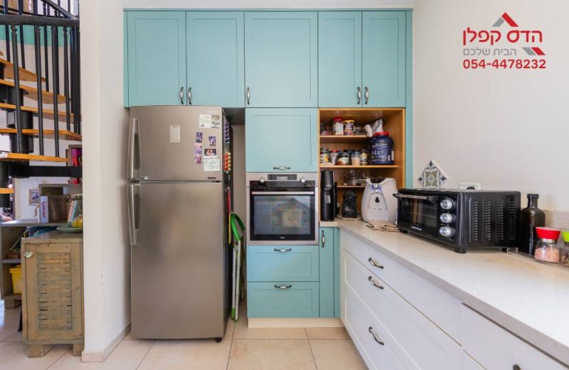 למכירה בנווה אפק בראש העין, דירת דופלקס ענקית ויפה!