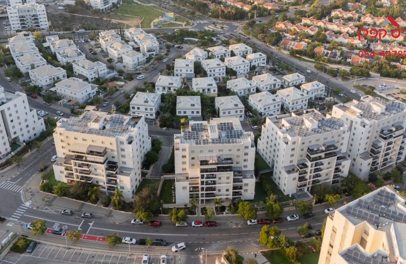 למכירה ברחוב יפה ירקוני, בפסגות אפק בראש העין, דירת 4 חדרים (5 במקור)